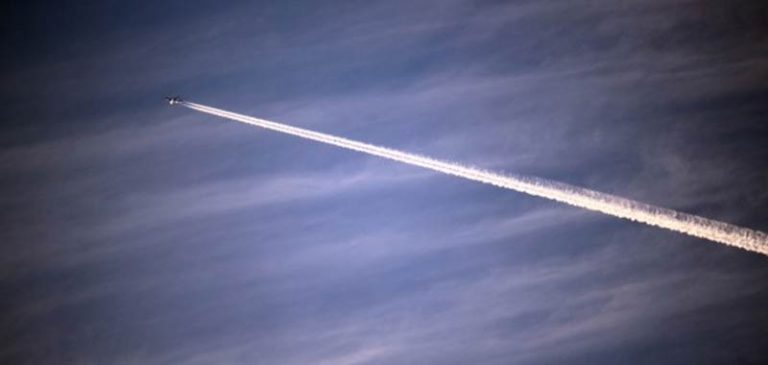 Avvistamento nei cieli statunitensi: Non è nostro aereo risponde Air Force