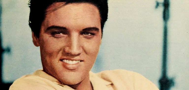 Elvis Presley: spunta una foto su un elicottero dopo la sua morte