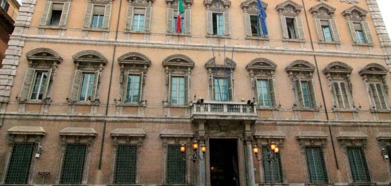 La legge sulla legittima difesa approvata alla Camera