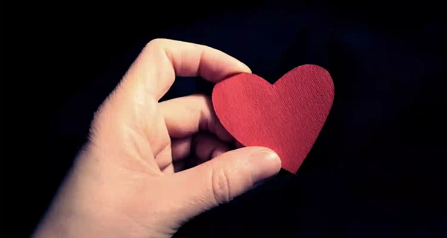 Farfalle nello stomaco in amore da dove deriva il termine