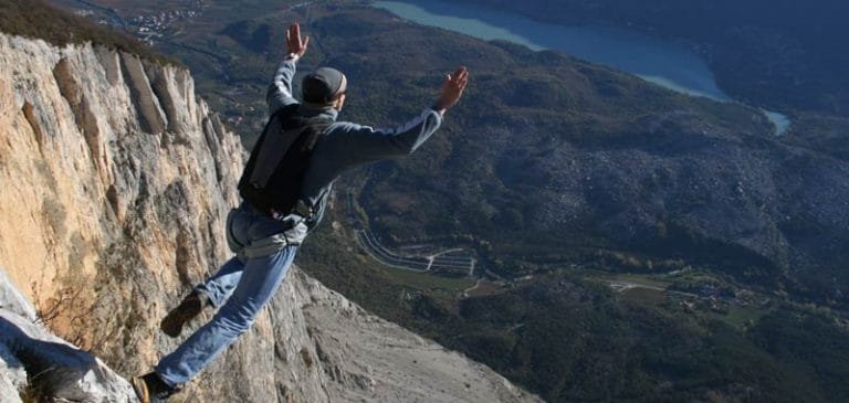 Trentino, quando il brivido dell’avventura si trasforma in tragedia