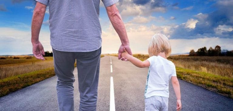 Cassazione, non si possono riconoscere bimbi con due papà