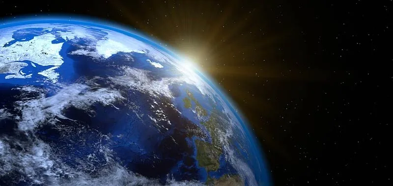 La Terra si e inclinata un video suscita tantissimi commenti