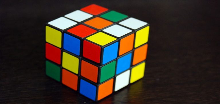 Cubo di Rubik senza tempo, da dove nasce