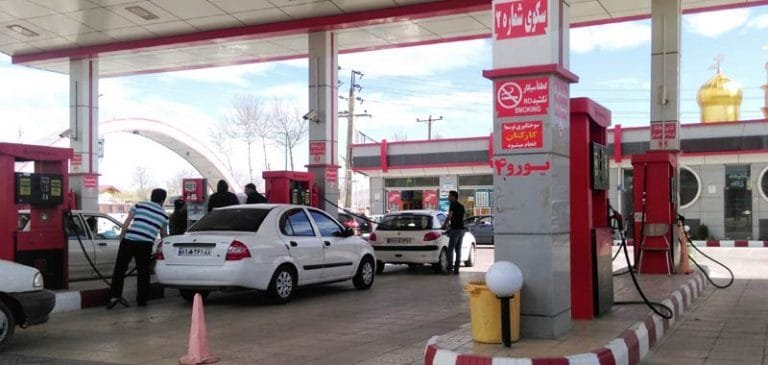 In Iran impazza la protesta per il caro benzina