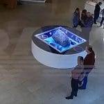 Mistero al Museo La teca di un meteorite si muove da sola