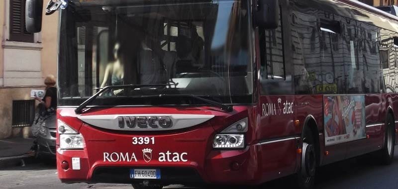 Atac a Roma oggi lunedi nero per pendolari e studenti