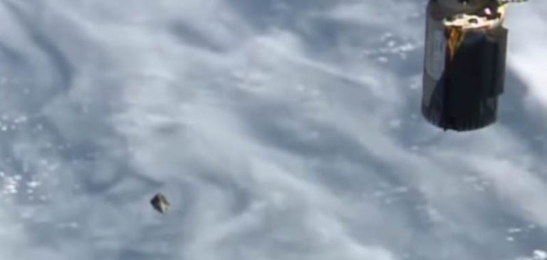 ISS: Riprese UFO, la Nasa non da spiegazioni