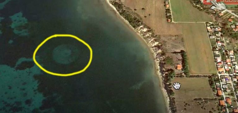 Anomalia UFO rilevata lungo la costa della Grecia