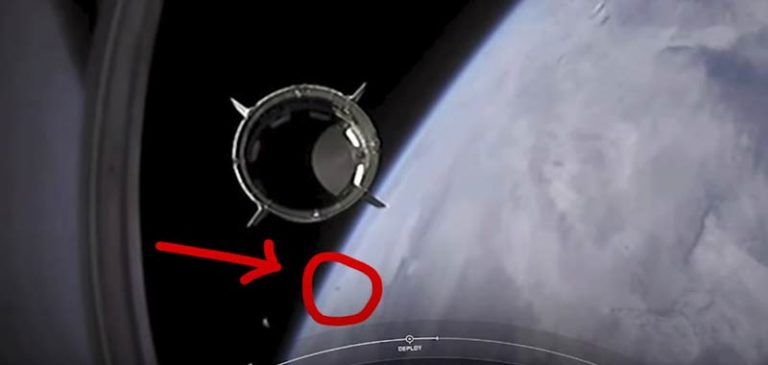 Lancio di SpaceX, mistero su numerosi avvistamenti