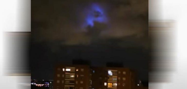 Strane luci anche nei cieli di Madrid, ci stanno osservando