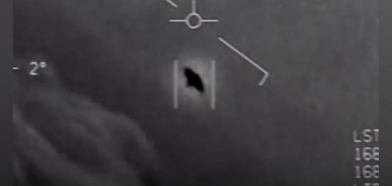 UFO: Il Pentagono rilascia un video sconcertante