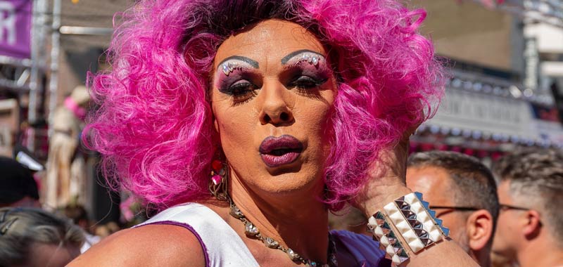 USA Ristorante consegna a domicilio con le drag queen