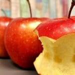 La mela non toglie il medico di torno ma i farmaci