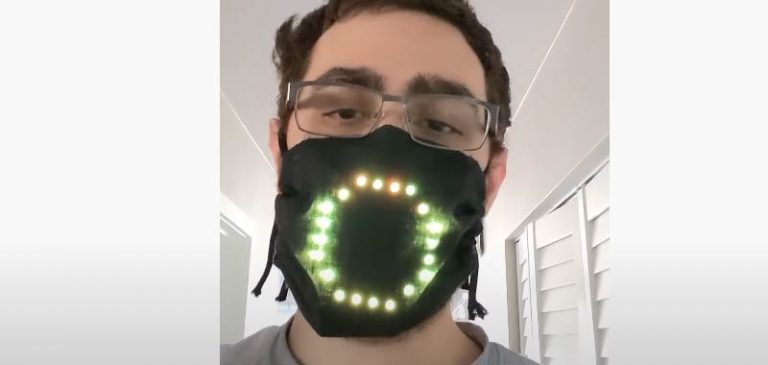 Programma una mascherina con bocca a led mobile