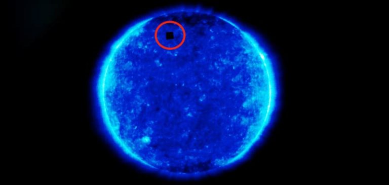 Cubo, dieci volte più grande della Terra, avvistato sul sole