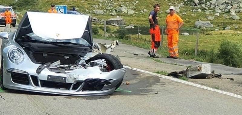 Bugatti Mercedes e Porsche causano incidente da 4 milioni di euroi