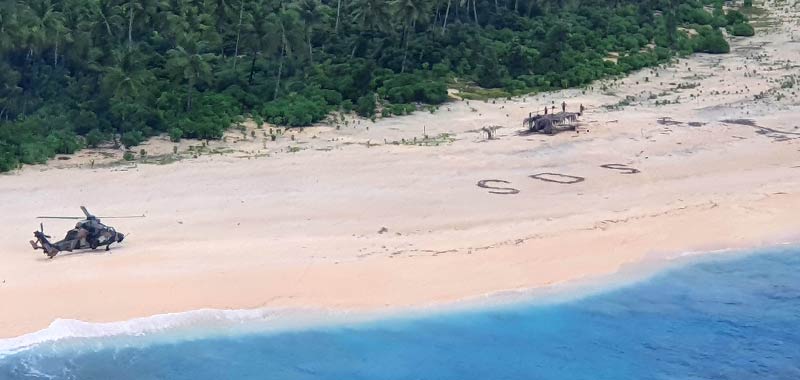 Isola deserta vengono salvati dopo aver scritto SOS