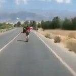 100km orari su un monopattino il video diventa virale