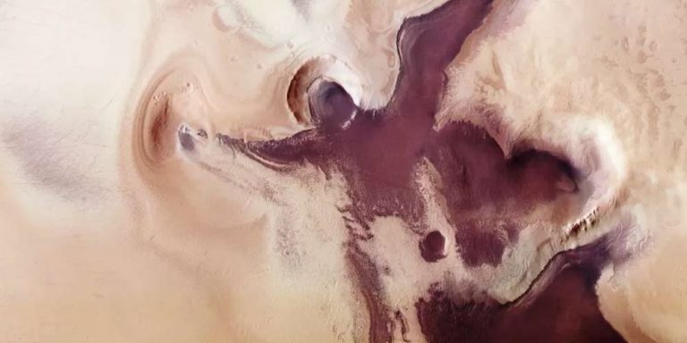 Marte: appare la figura di un Angelo al polo sud