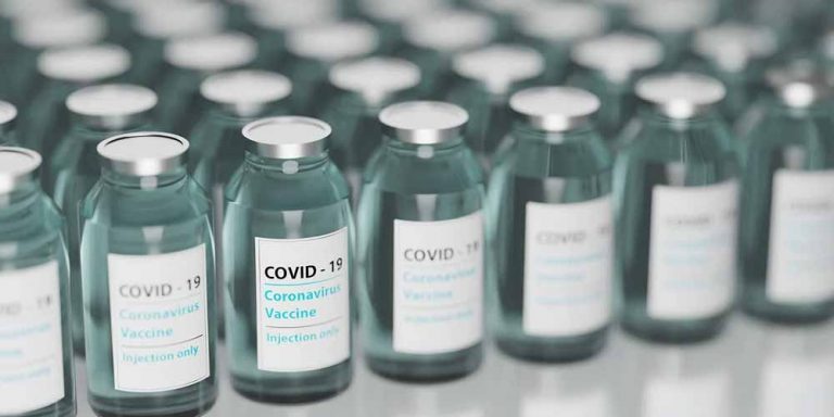 Cina: Vendevano falsi vaccini Covid in tutto il mondo