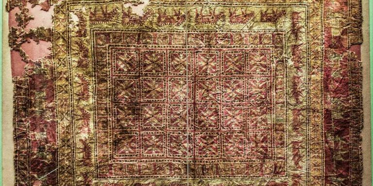 Pazyryk, risolto enigma del tappeto orientale che non sbiadisce mai