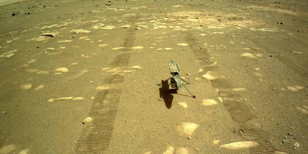 Ingenuity scatta la prima foto della superficie marziana