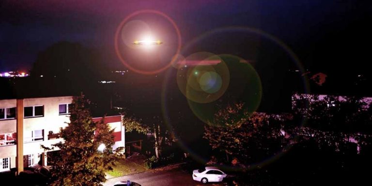 Ex Intelligence afferma: Ci sono UFO in tutto il mondo