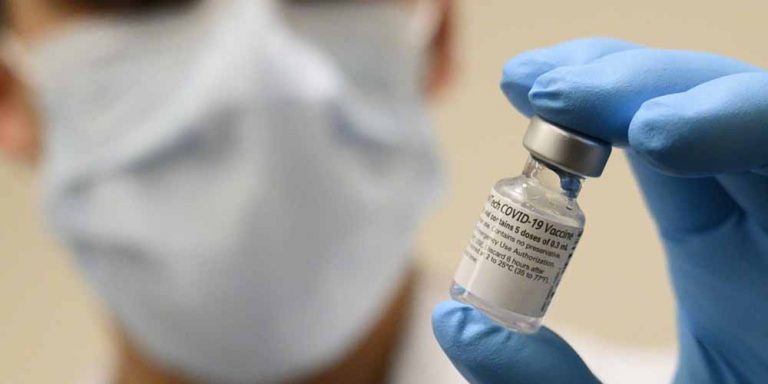 Vaccino Pfizer BioNTech, la seconda dose è fondamentale