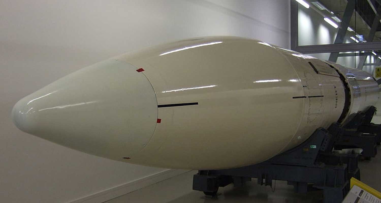 Stati Uniti rivelano Gli alieni e i nostri missili nucleari