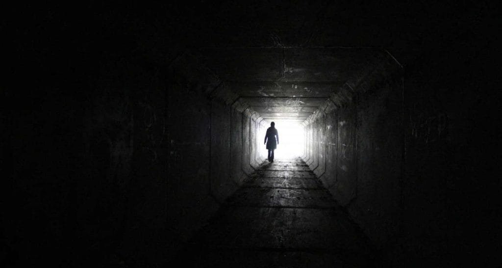 Sognare una persona morta, cattivo presagio? veb.it