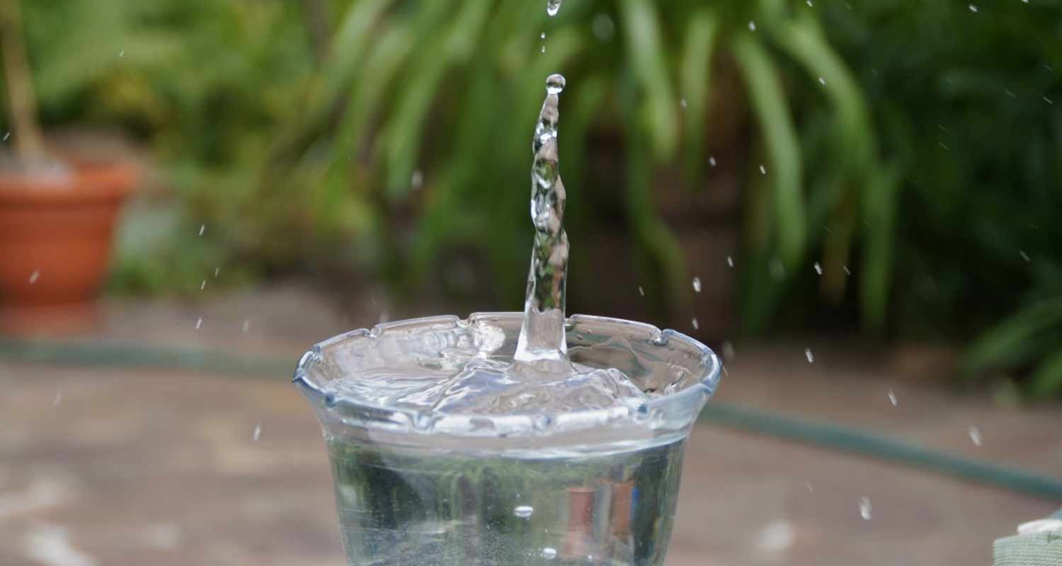 Bere molta acqua puo far male ecco perche