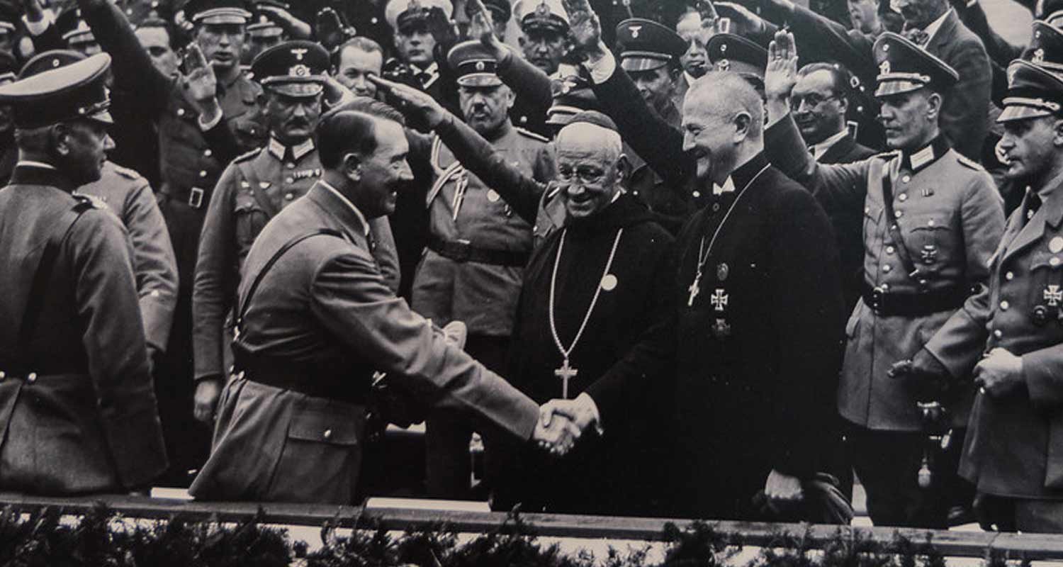 Hitler credeva di poter trasformare la sabbia in oro