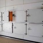 Dichiarato morto in carcere si risveglia durante autopsia