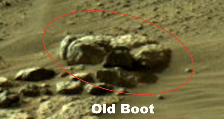 Uno stivale su Marte, esperto UFO: La Nasa insabbia