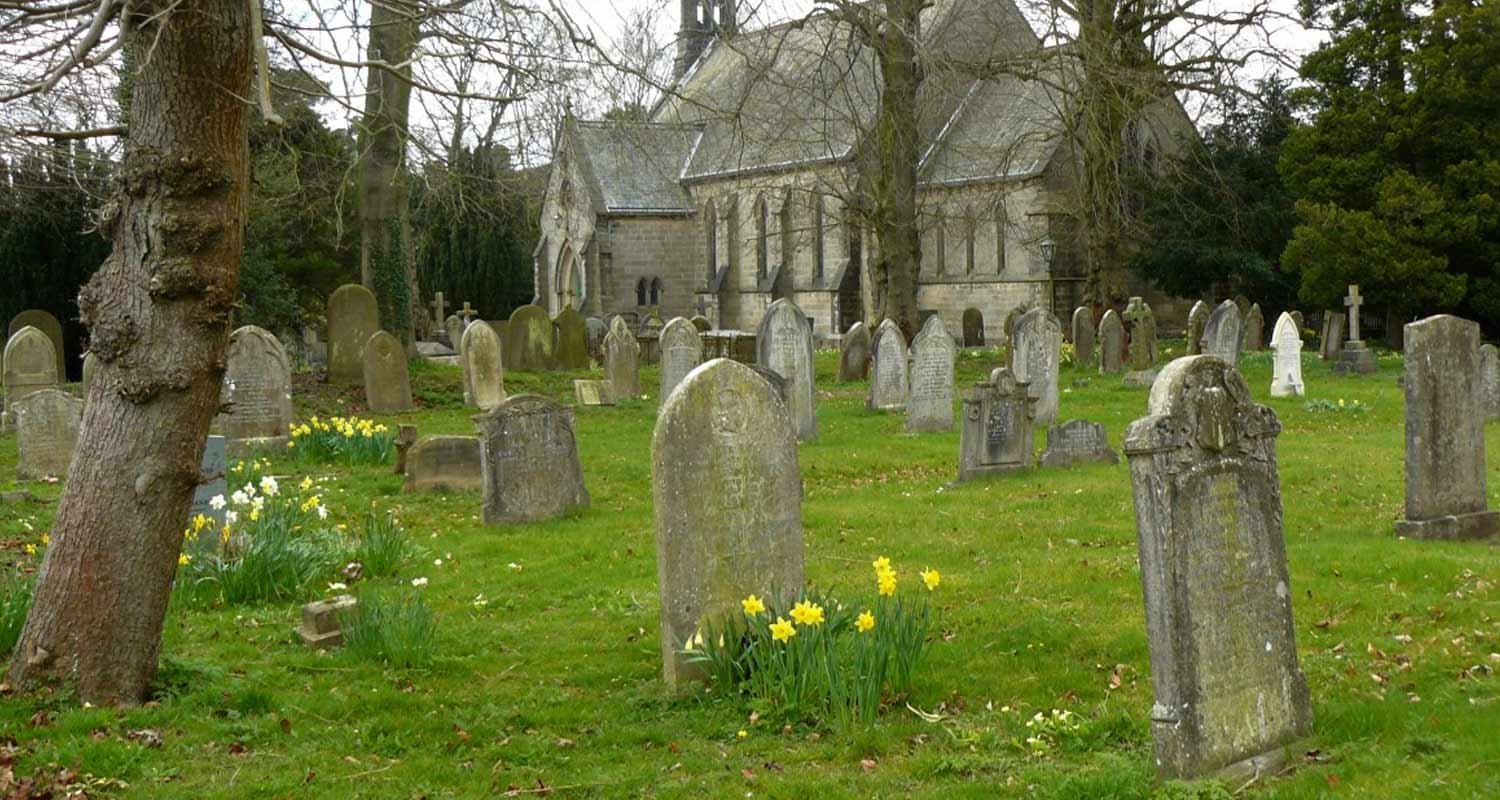 Mai scattare una foto in un cimitero lo dice una leggenda