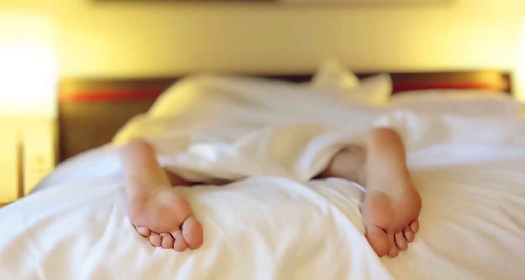 Quante ore dovrebbe dormire una persona adulta