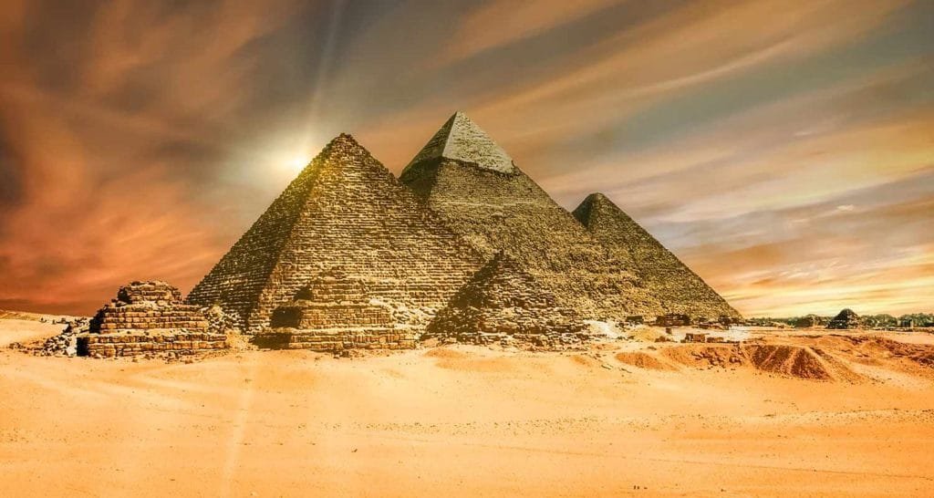 Costruire una piramide egizia, quanto costerebbe oggi? | veb.it