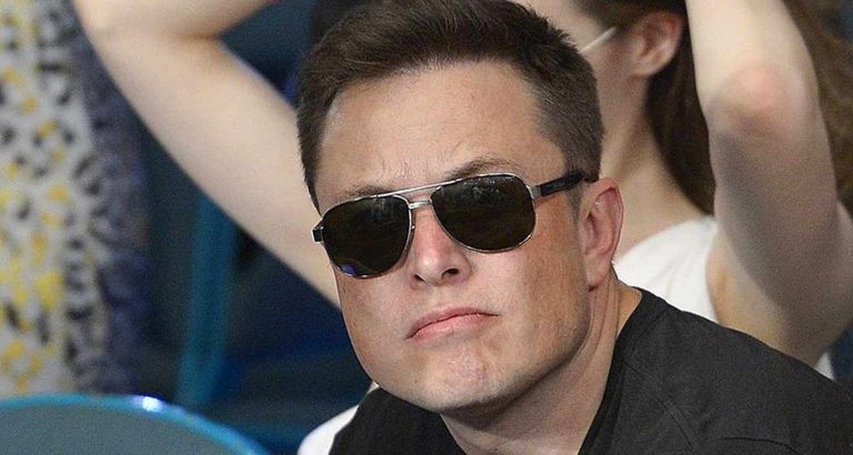 Vieni da un altro pianeta, aiutaci, appello ucraino ad Elon Musk