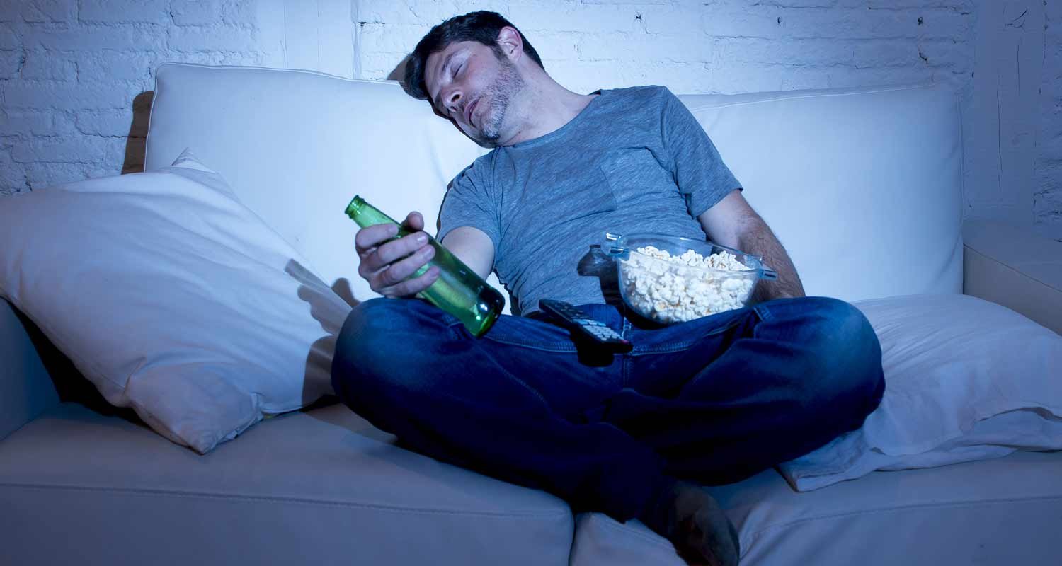 Dormire con la tv accesa attenzione agli enormi rischi