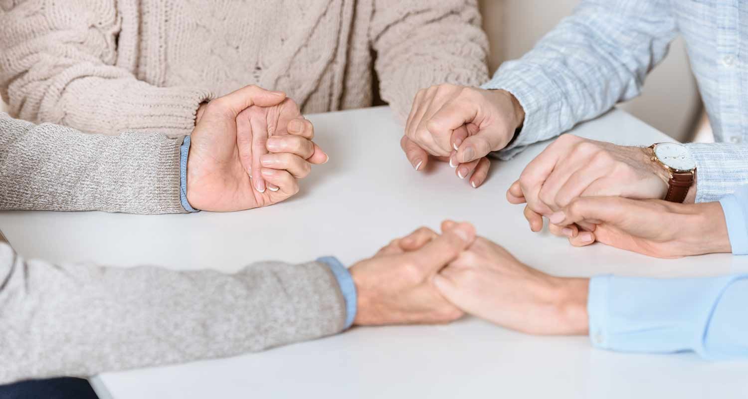 Licenziati perche non pregano insieme agli altri dipendenti