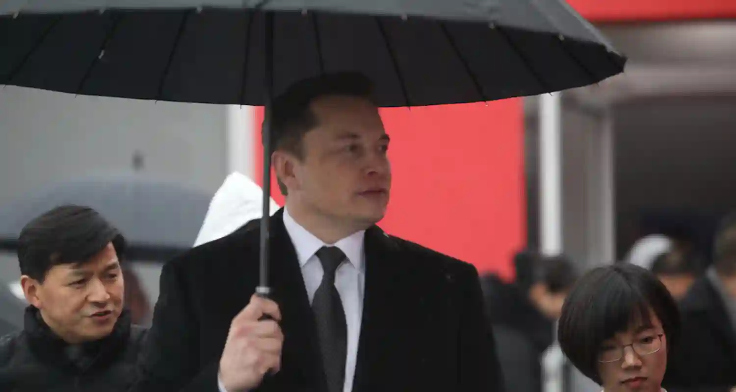 Uno studente tiene in scacco Elon Musk ecco come