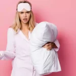 Che succede se metti uno spicchio di aglio sotto il cuscino