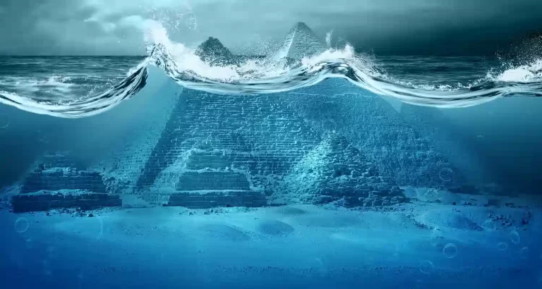 Atlantide in Giappone, c’è anche una piramide sottomarina
