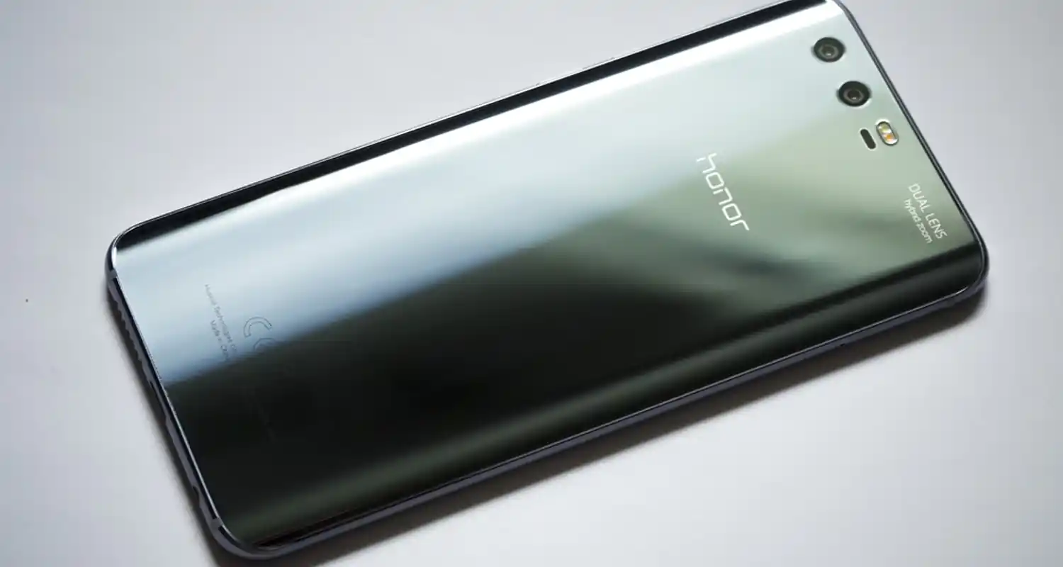 5 ultimi smartphone da non perdere dalle offerte natalizie di HONOR insieme alle loro specifiche
