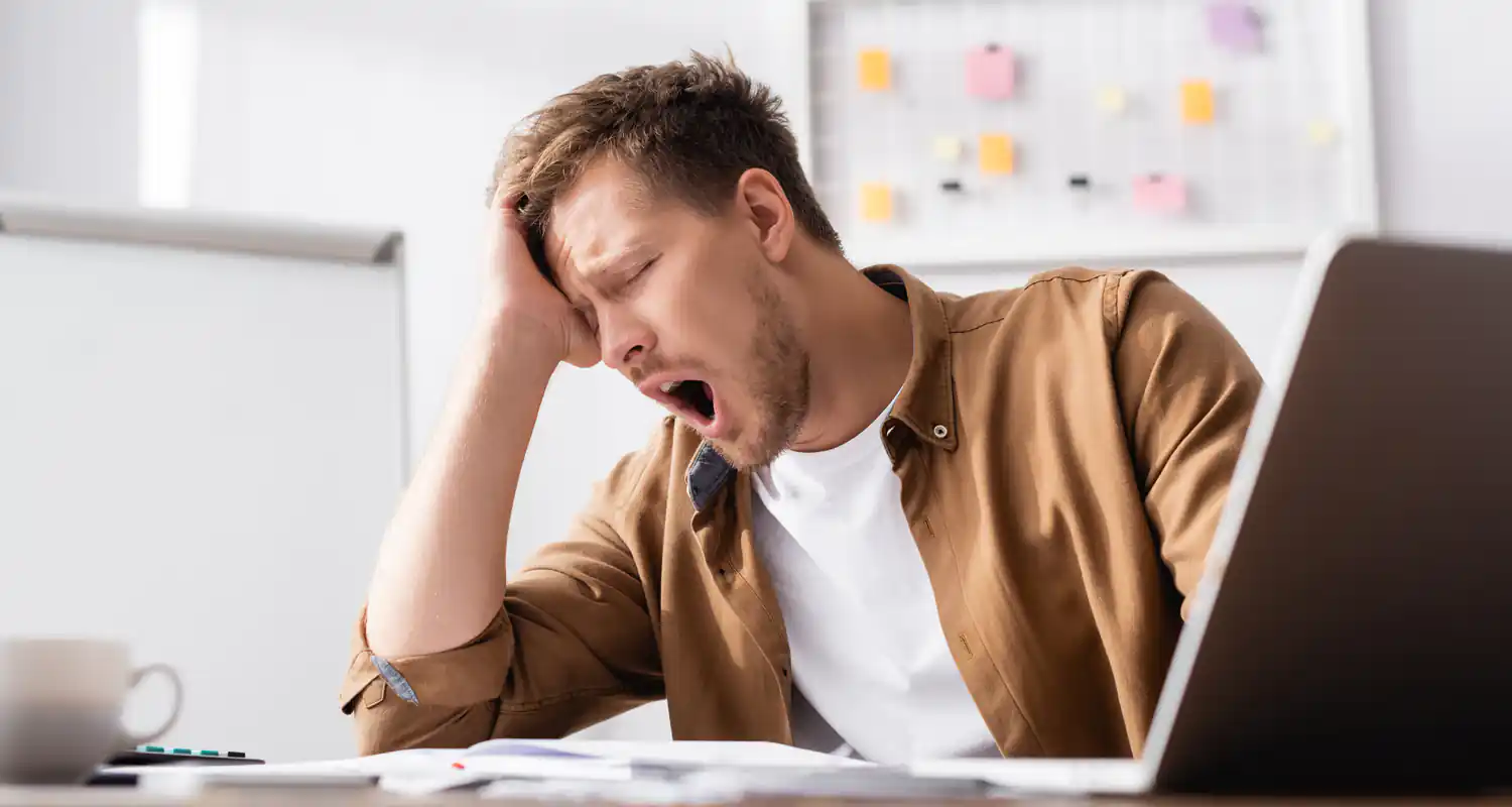 Il lavoro troppo noioso fa causa alla sua azienda