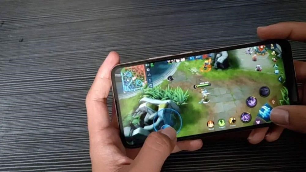 Quystetes 4 Trigger Per Gaming Mobile – Gamepad Sensibile Con Fibbia, Per Telefono, Design Meccanico (Nero, 2 Pezzi)