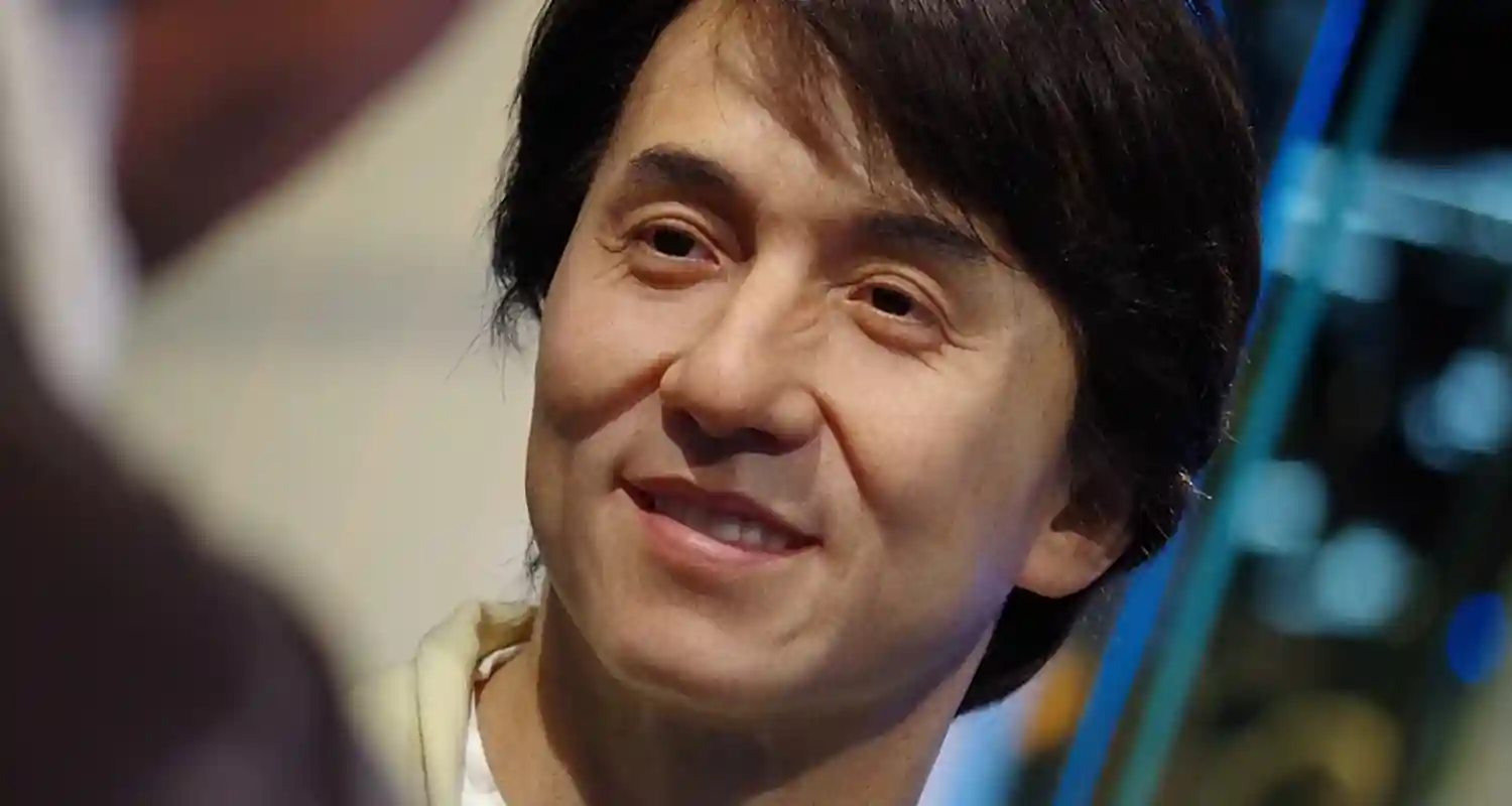 Jackie Chan rivela Non conoscevo la vita dei miei genitori