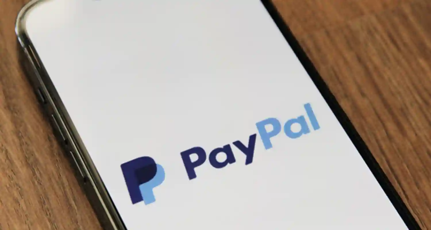 PayPal 2000 licenziamenti e azioni in caduta libera