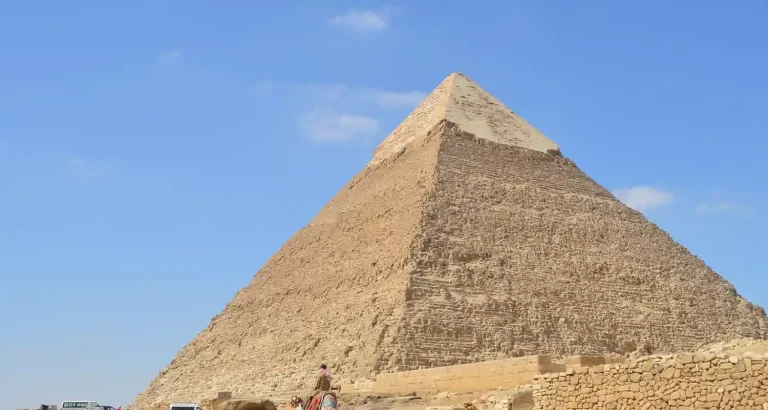 Scoperto un Corridoio Nascosto nella Grande Piramide di Giza